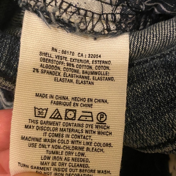 NWOT Anthropologie Pilcro Slim Boyfriend Floral Embroidered Women's Denim Shorts - Picture 13 of 13